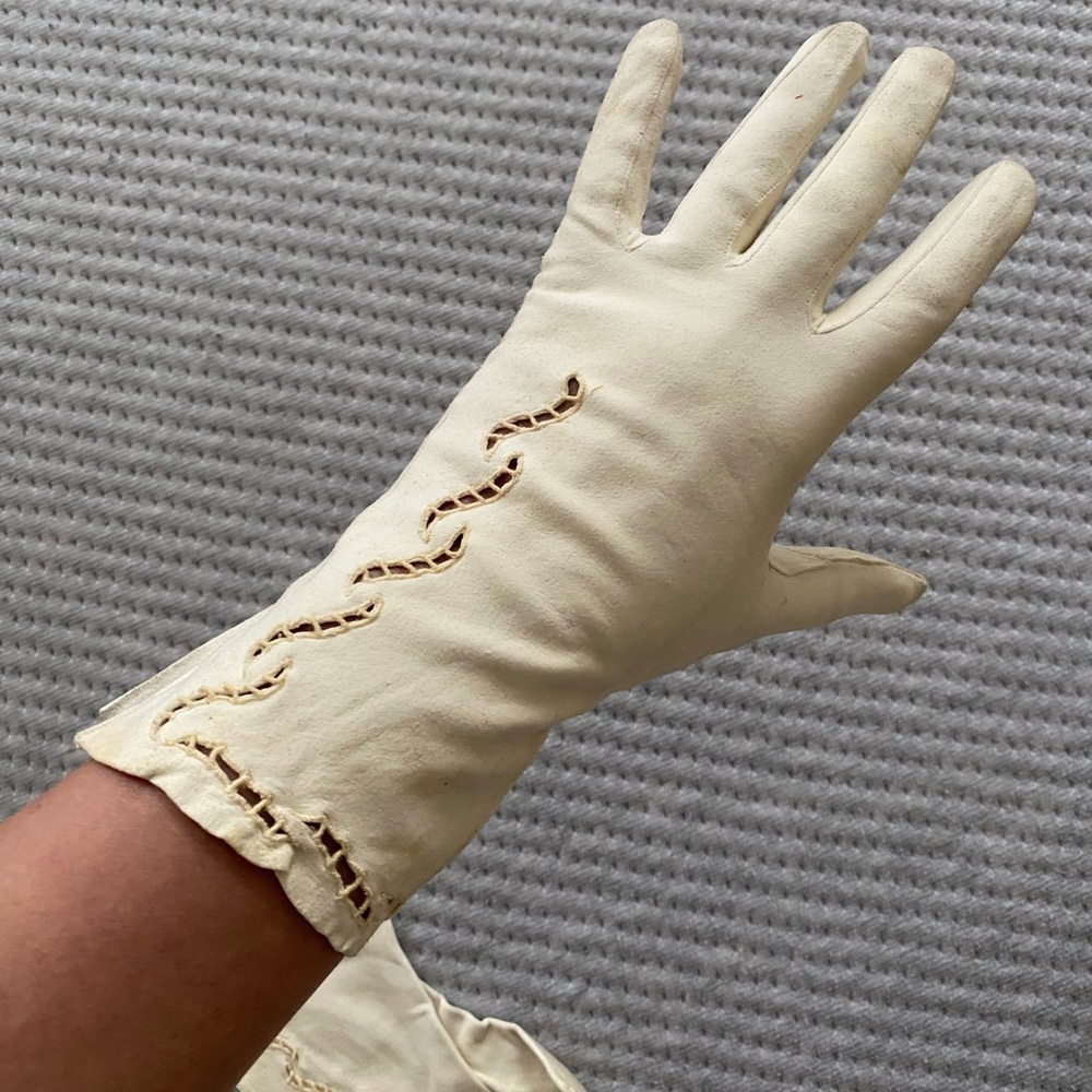 VINTAGE LEATHER GLOVES - Picture 3 of 11